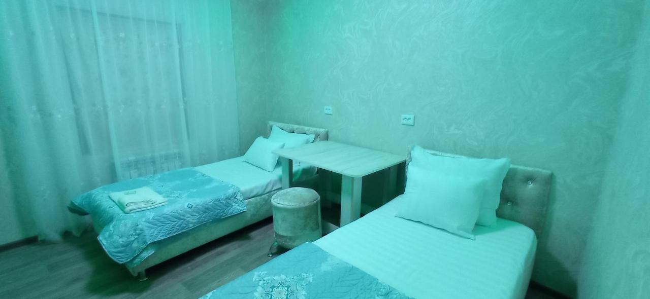 בוקורו Hotel Guest House Golden Degrez מראה חיצוני תמונה