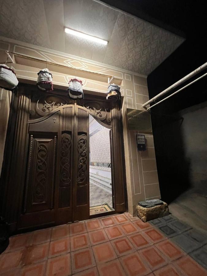 בוקורו Hotel Guest House Golden Degrez מראה חיצוני תמונה