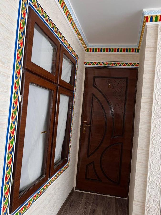 בוקורו Hotel Guest House Golden Degrez מראה חיצוני תמונה
