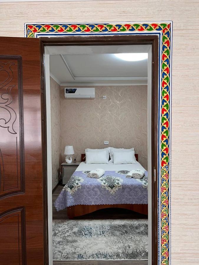 בוקורו Hotel Guest House Golden Degrez מראה חיצוני תמונה