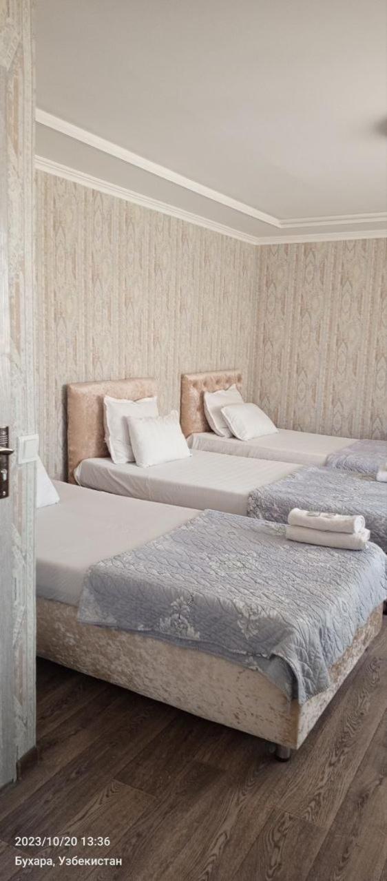 בוקורו Hotel Guest House Golden Degrez מראה חיצוני תמונה