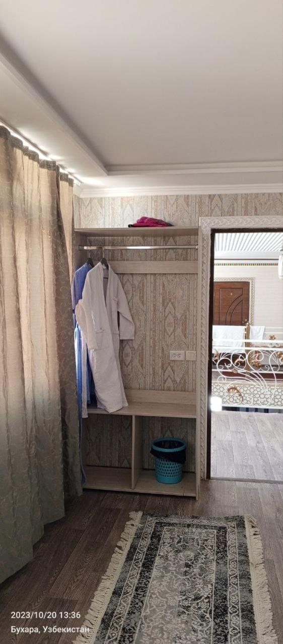 בוקורו Hotel Guest House Golden Degrez מראה חיצוני תמונה